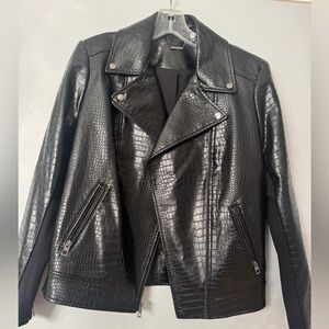 Chico’s Black Croc-Embossed Women's Jacket. New no tags.Size 6